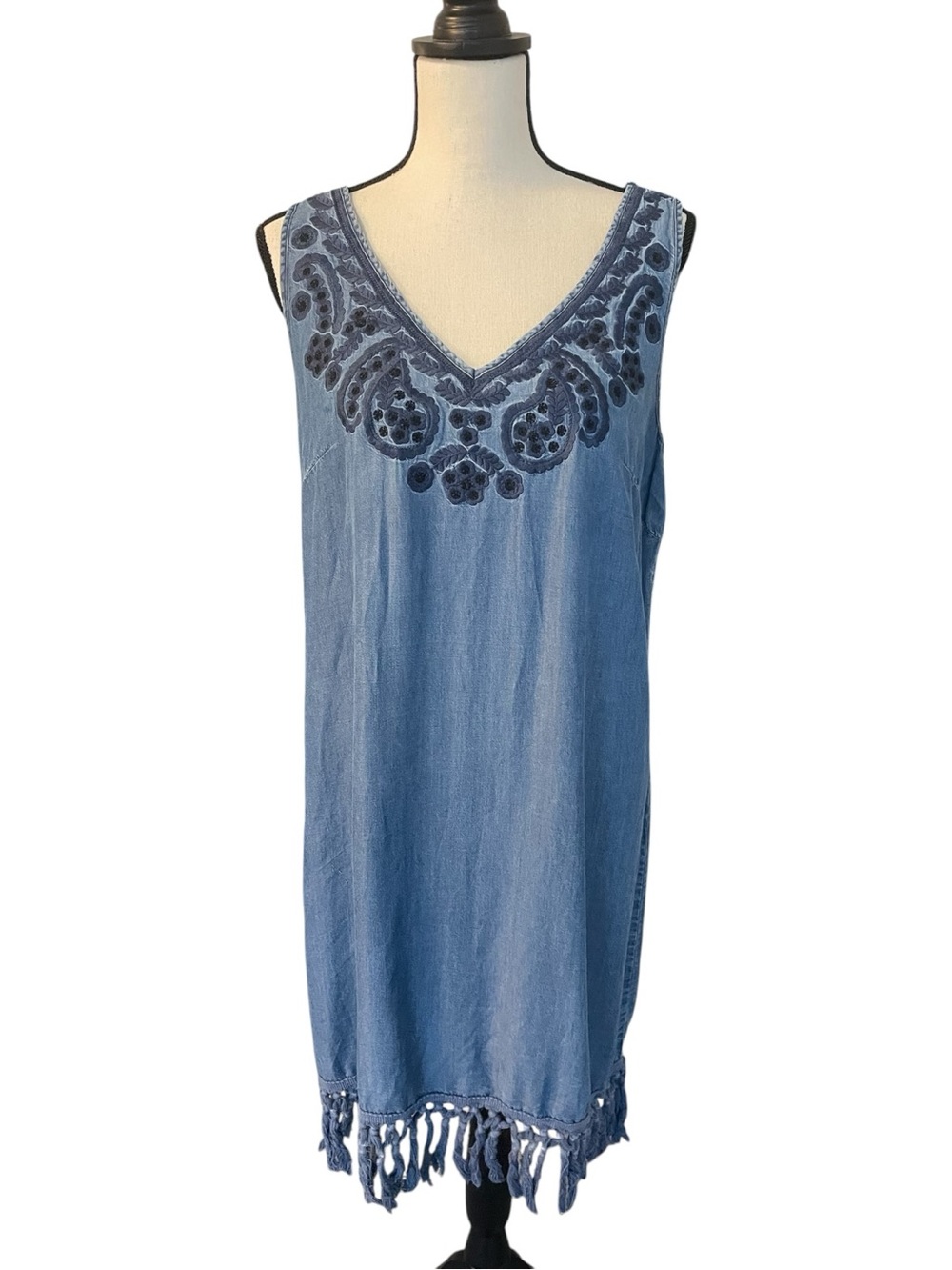 New York & Company Embroidered Sleeveless Fringe Hem